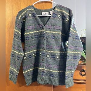 VTG 90’s Northern Reflections Green Embroidered Spring Cardigan 100% Wool Small
